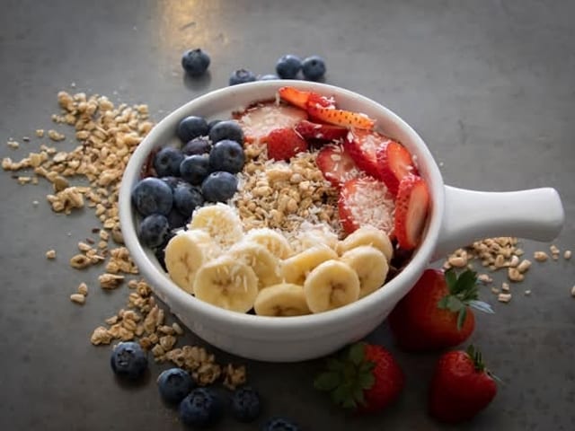 Light Sunshine Acai Bowl.